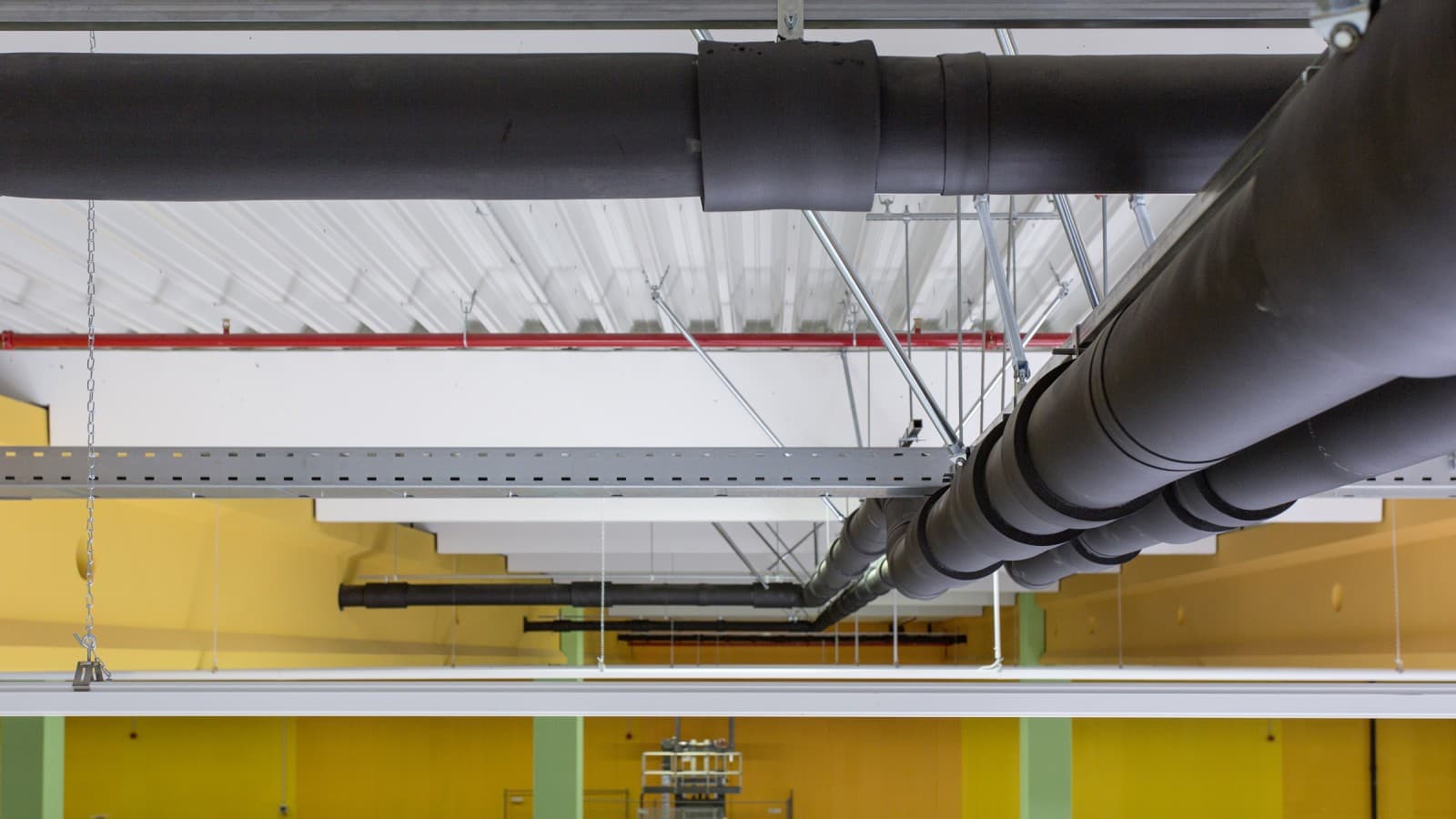 Geberit PE Rohrleitungen eines Dachentwässerungssystems mit Geberit Pluvia Geberit PE Rohrleitungen eines Dachentwässerungssystems mit Geberit Pluvia