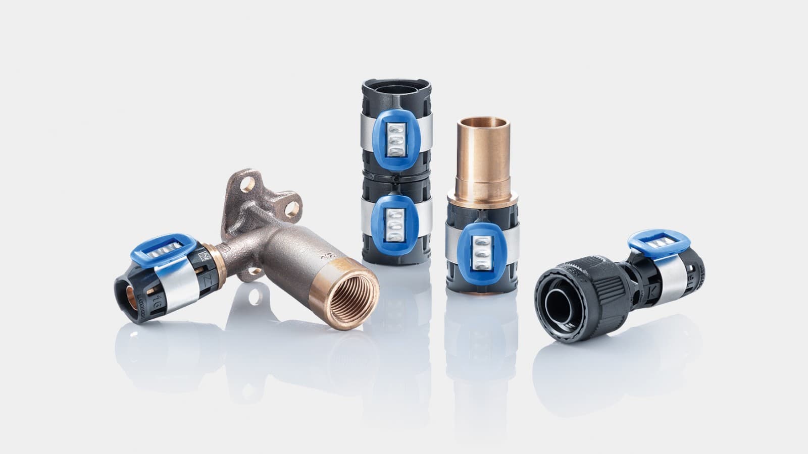 Umfangreiches FlowFit Sortiment an Fittings aus PPSU, bleifreiem Rotguss und bleifreier Siliziumbronze Umfangreiches FlowFit Sortiment an Fittings aus PPSU, bleifreiem Rotguss und bleifreier Siliziumbronze