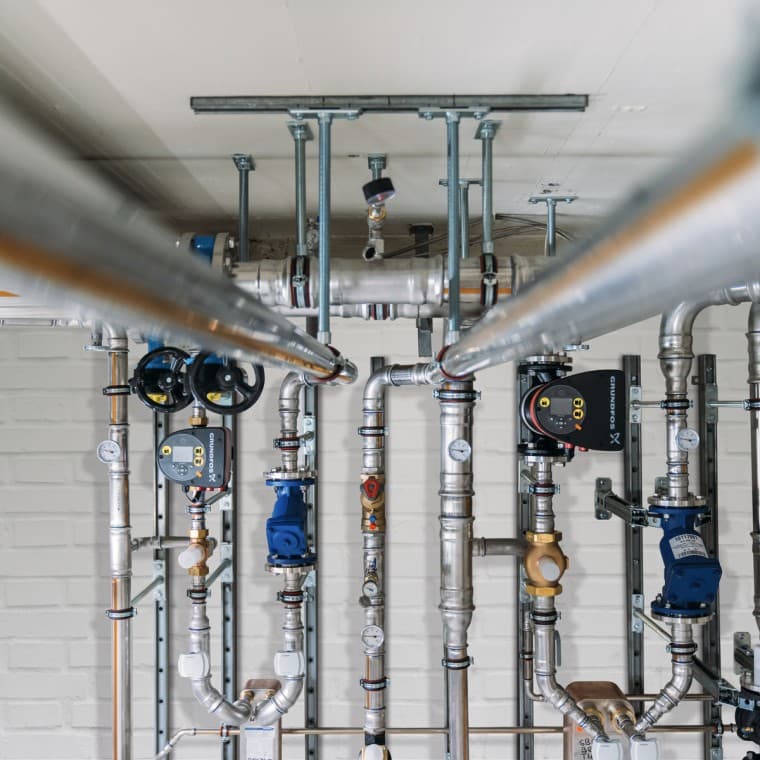 Geberit Mapress Therm bietet bei geschlossenen Kühl- bzw. Kältekreisläufen mit Kondensatbildung zuverlässigen Schutz gegen Aussenkorrosion Geberit Mapress Therm bietet bei geschlossenen Kühl- bzw. Kältekreisläufen mit Kondensatbildung zuverlässigen Schutz gegen Aussenkorrosion